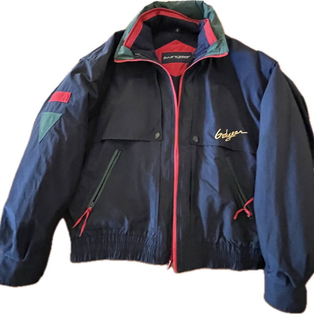 Mens heavyweight jacket with zip out liner. Inside pocket. Hidden hood. Size XL